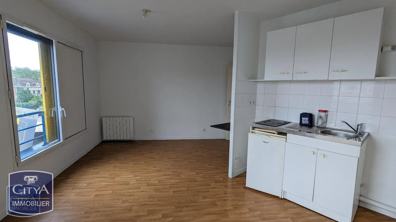 Photo 2 Appartement 1 pièce 24.1m²