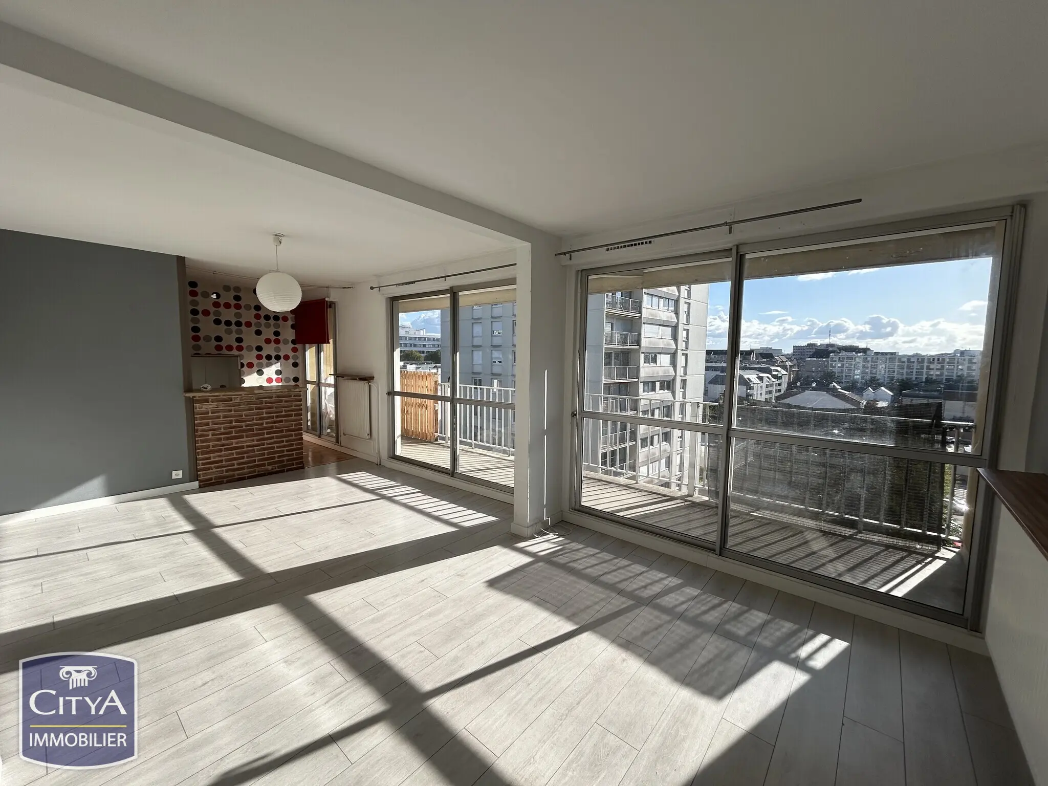 Photo 1 Appartement 1 pièce 40m²