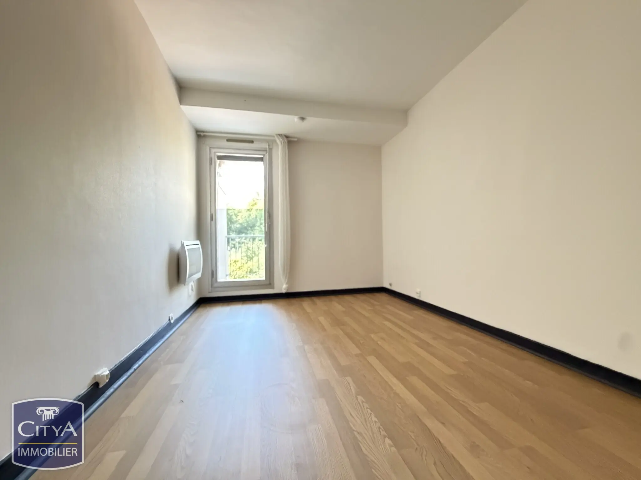Photo 2 Appartement 1 pièce 15.91m²