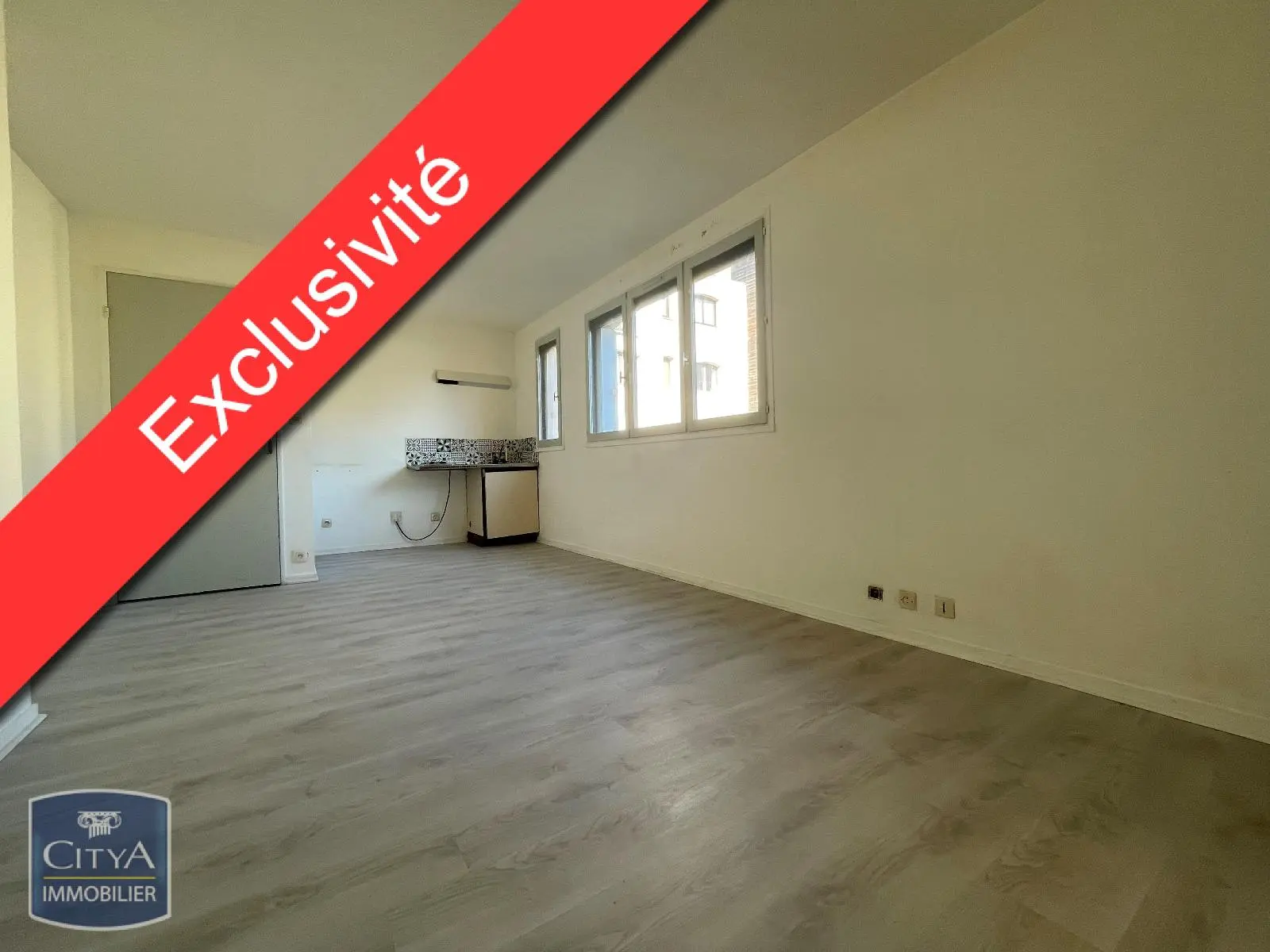 Photo 1 Appartement 1 pièce 25.11m²