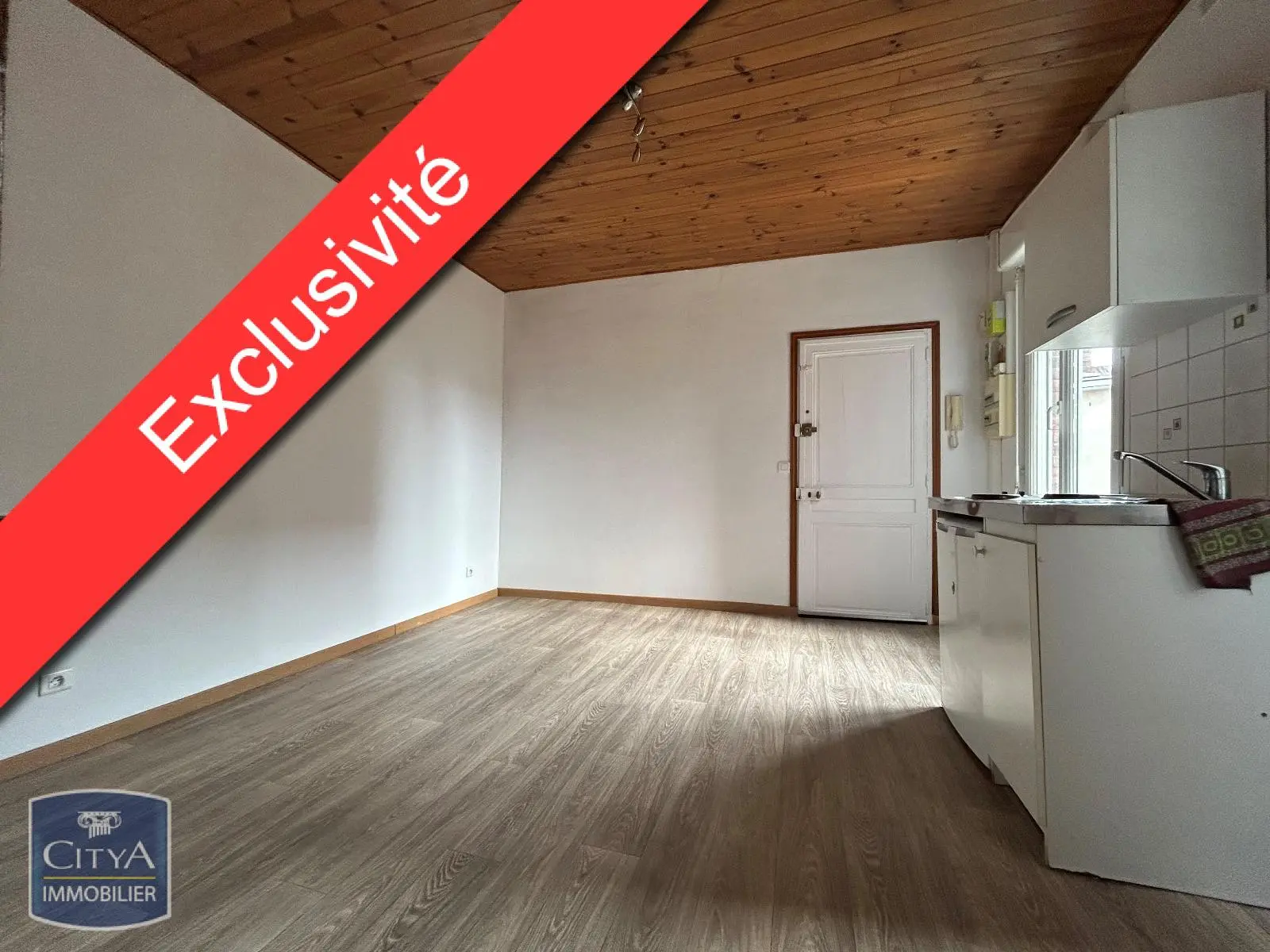 Photo 1 Appartement 1 pièce 24.63m²