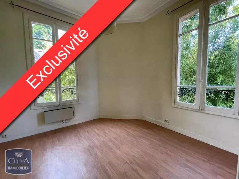 Illustration pour Appartement 1 pièce 14m² Photo Appartement 1 pièce 14m²