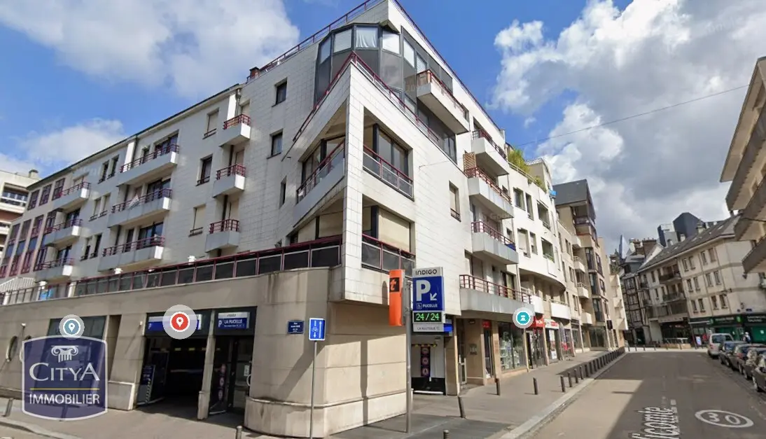 Photo 1 Parking