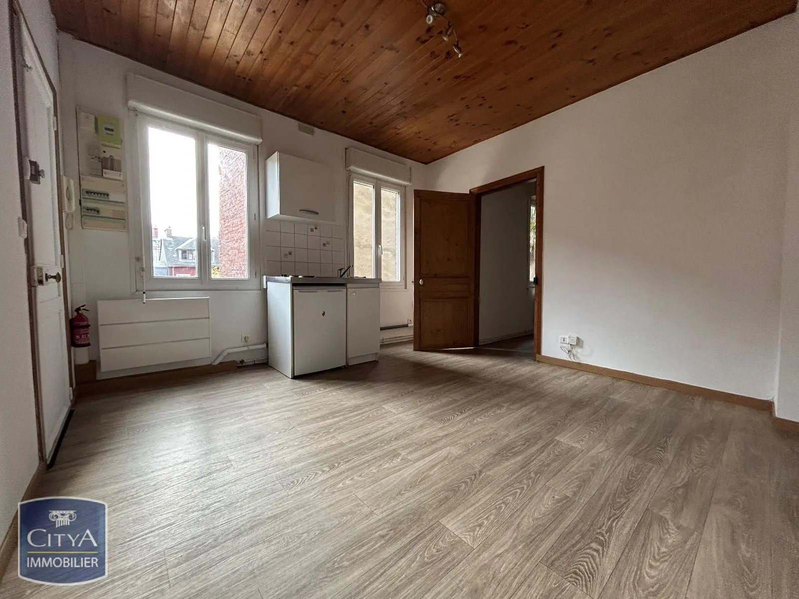 Photo 2 Appartement 1 pièce 24.63m²