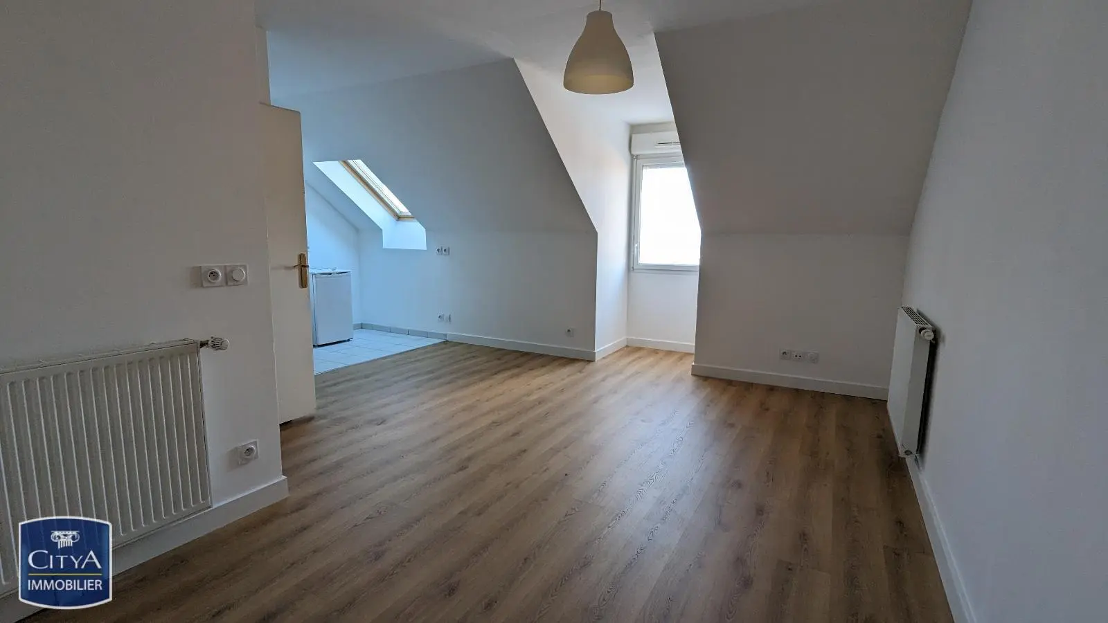 Photo 2 Appartement 1 pièce 29.8m²