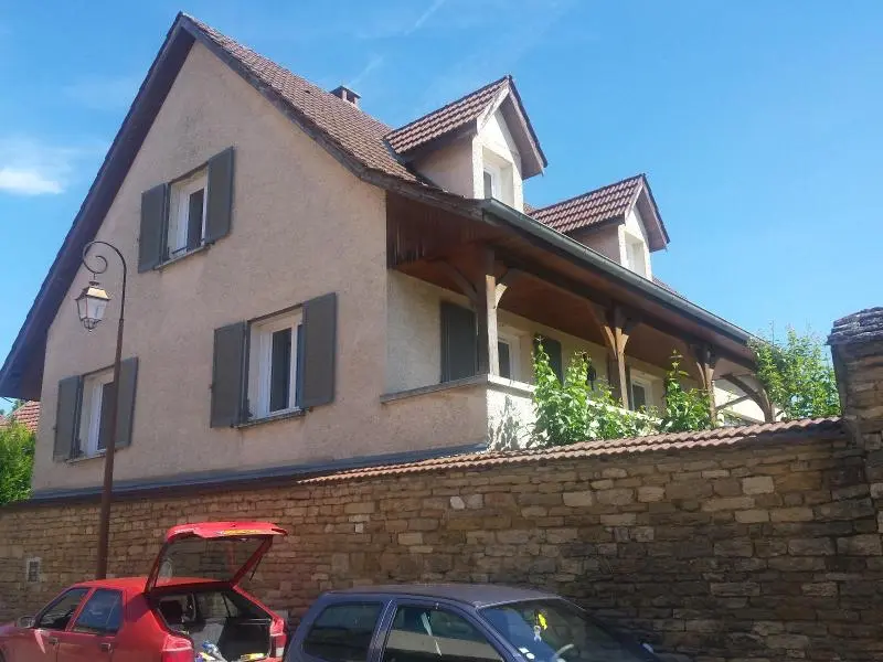 Photo 1 Maison 6 pièces 140m²