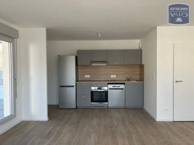 Photo 1 Appartement 5 pièces 102.52m²