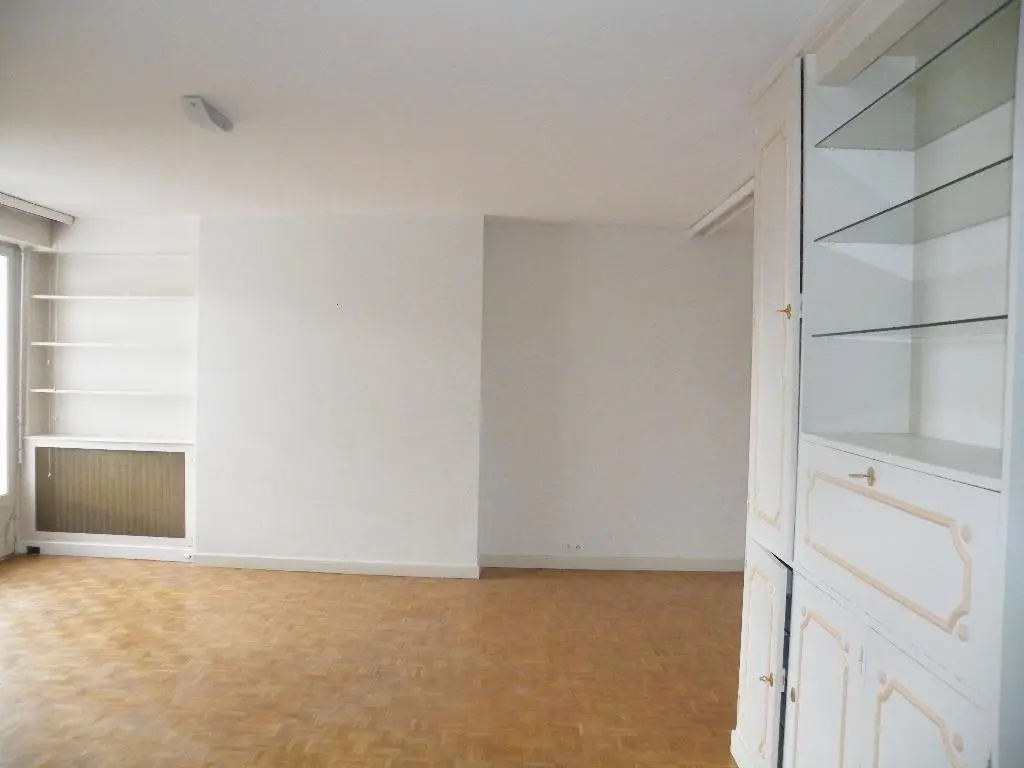 Photo 1 Appartement 4 pièces 107.08m²