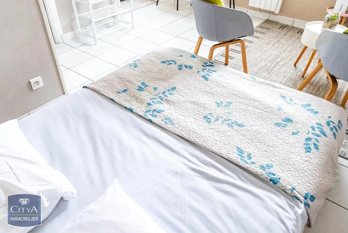 A LOUER STUDIO MEUBLE DIJON