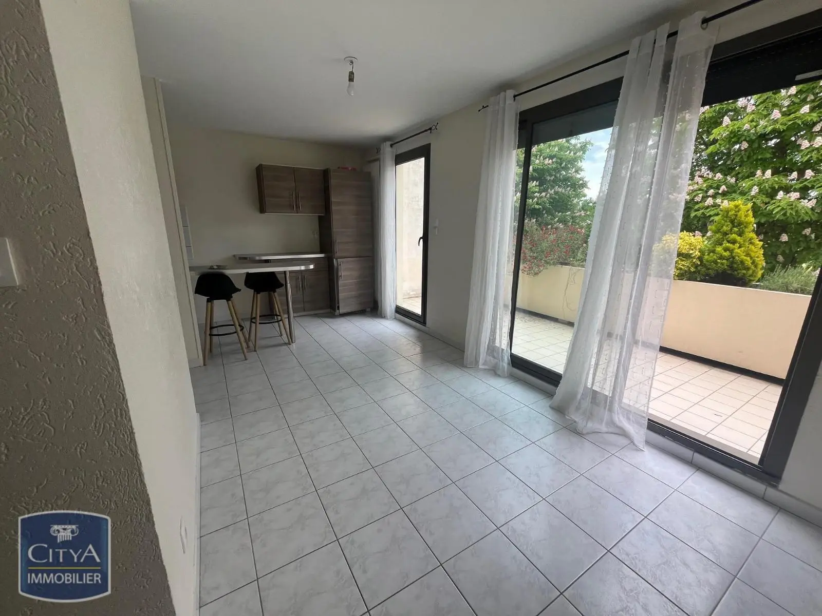 Photo 1 Appartement 1 pièce 30.82m²