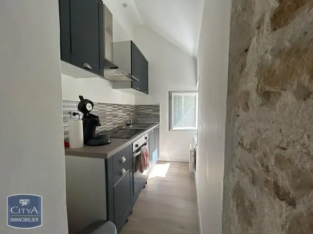 Photo 2 Appartement 1 pièce 28.16m²