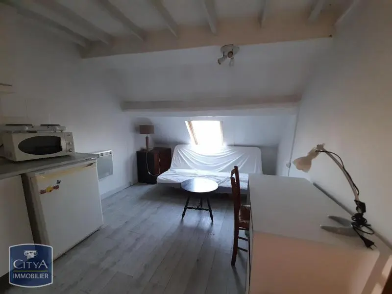 Photo 1 Appartement 1 pièce 15m²