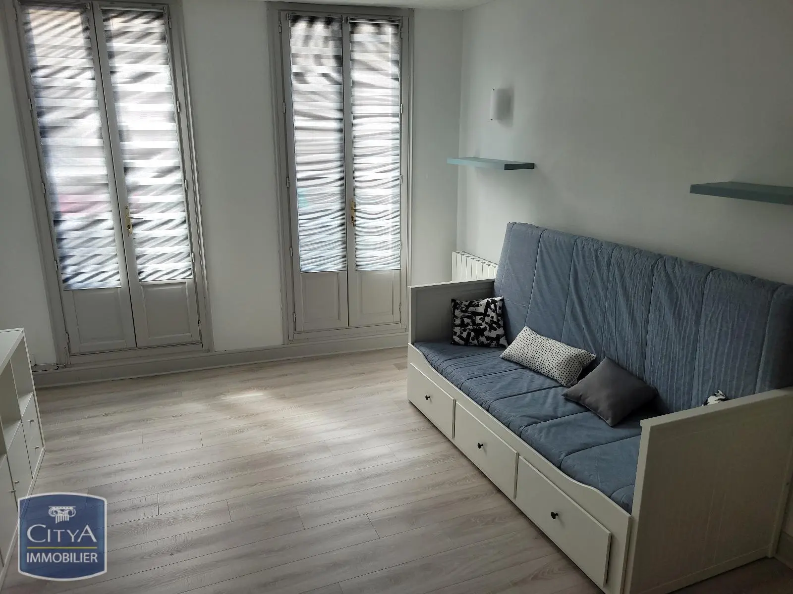 Photo 2 Appartement 1 pièce 28.42m²