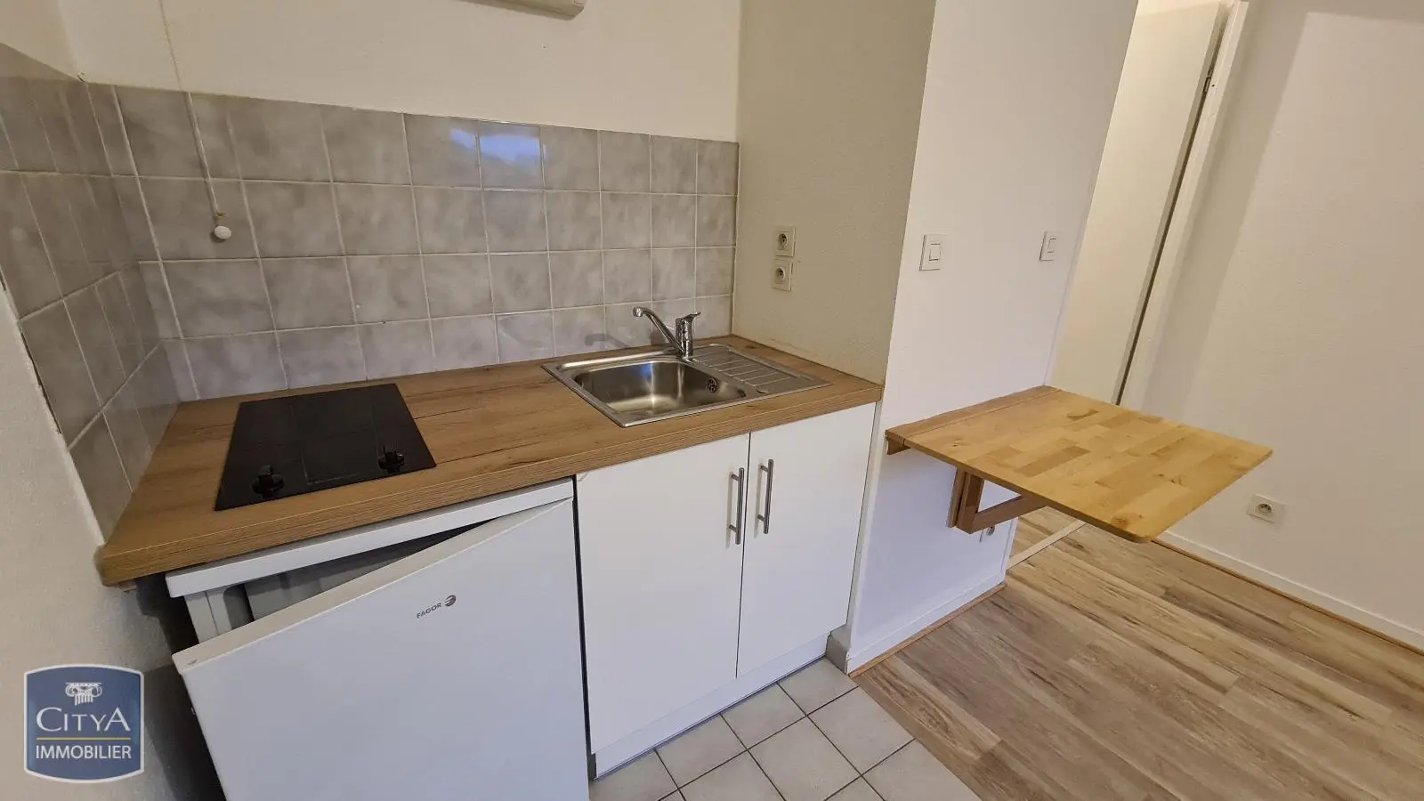 Photo 3 Appartement 1 pièce 21.48m²