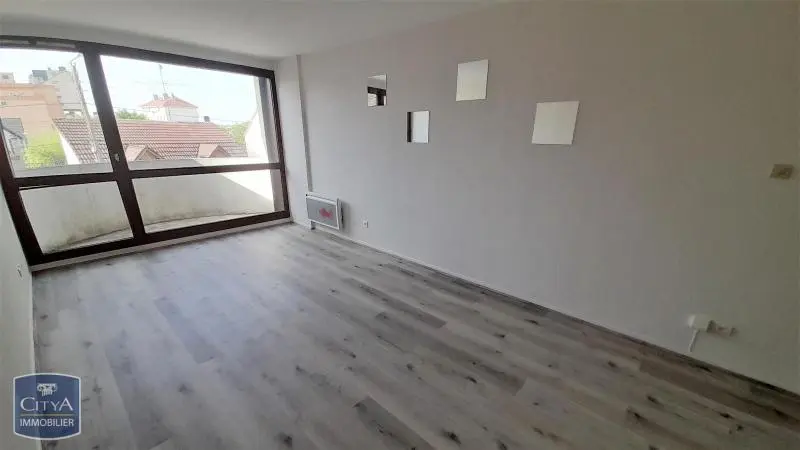 Photo 1 Appartement 1 pièce 25.6m²