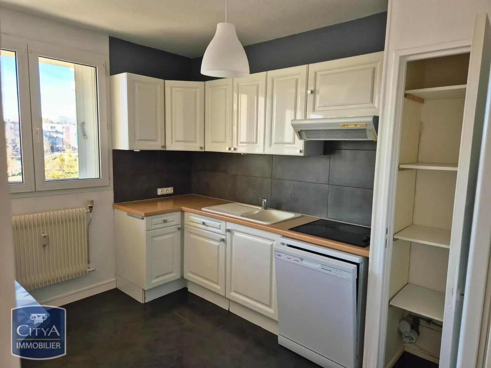 Photo 3 Appartement 4 pièces 75m²