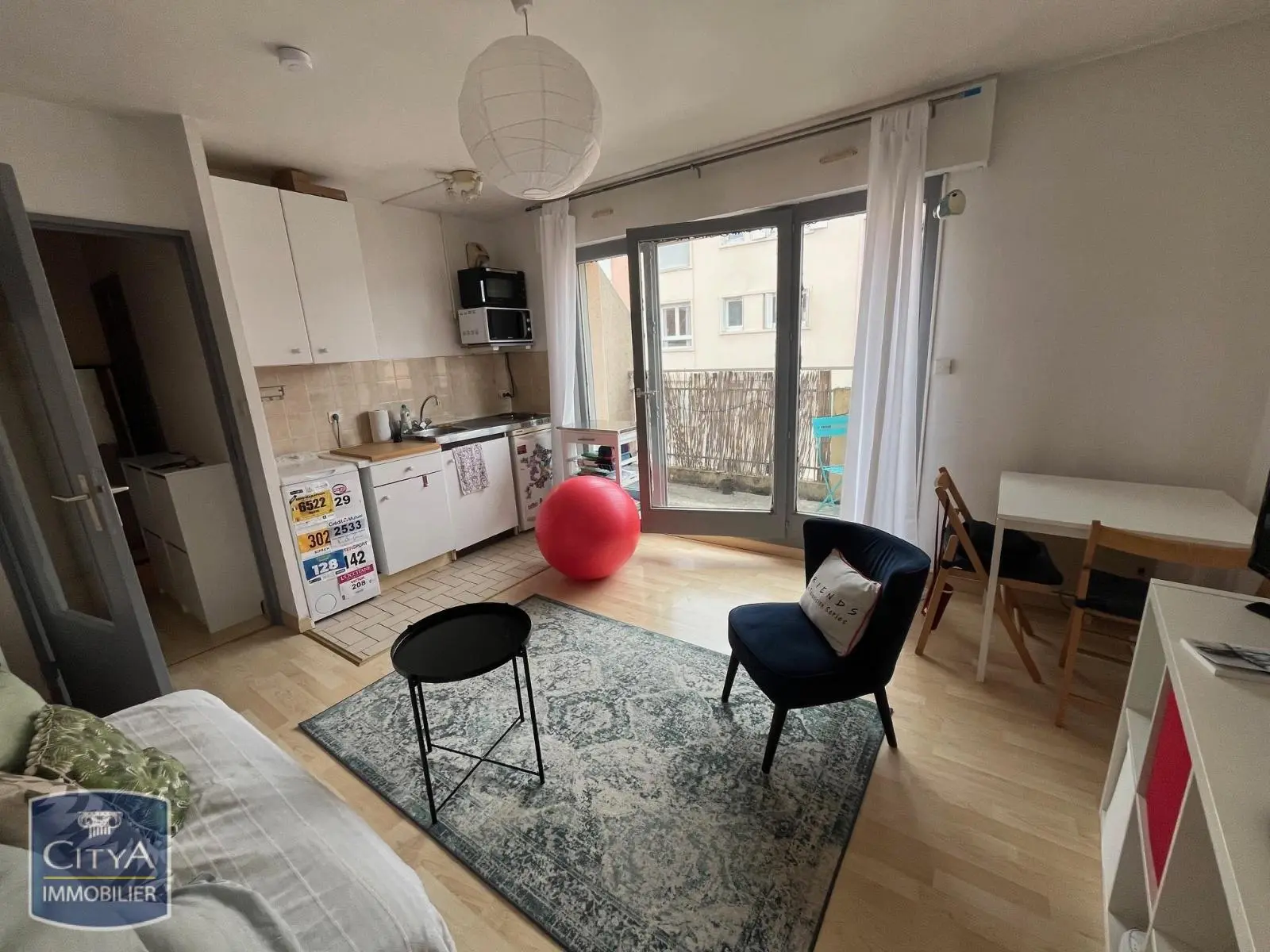 Photo 1 Appartement 1 pièce 23m²
