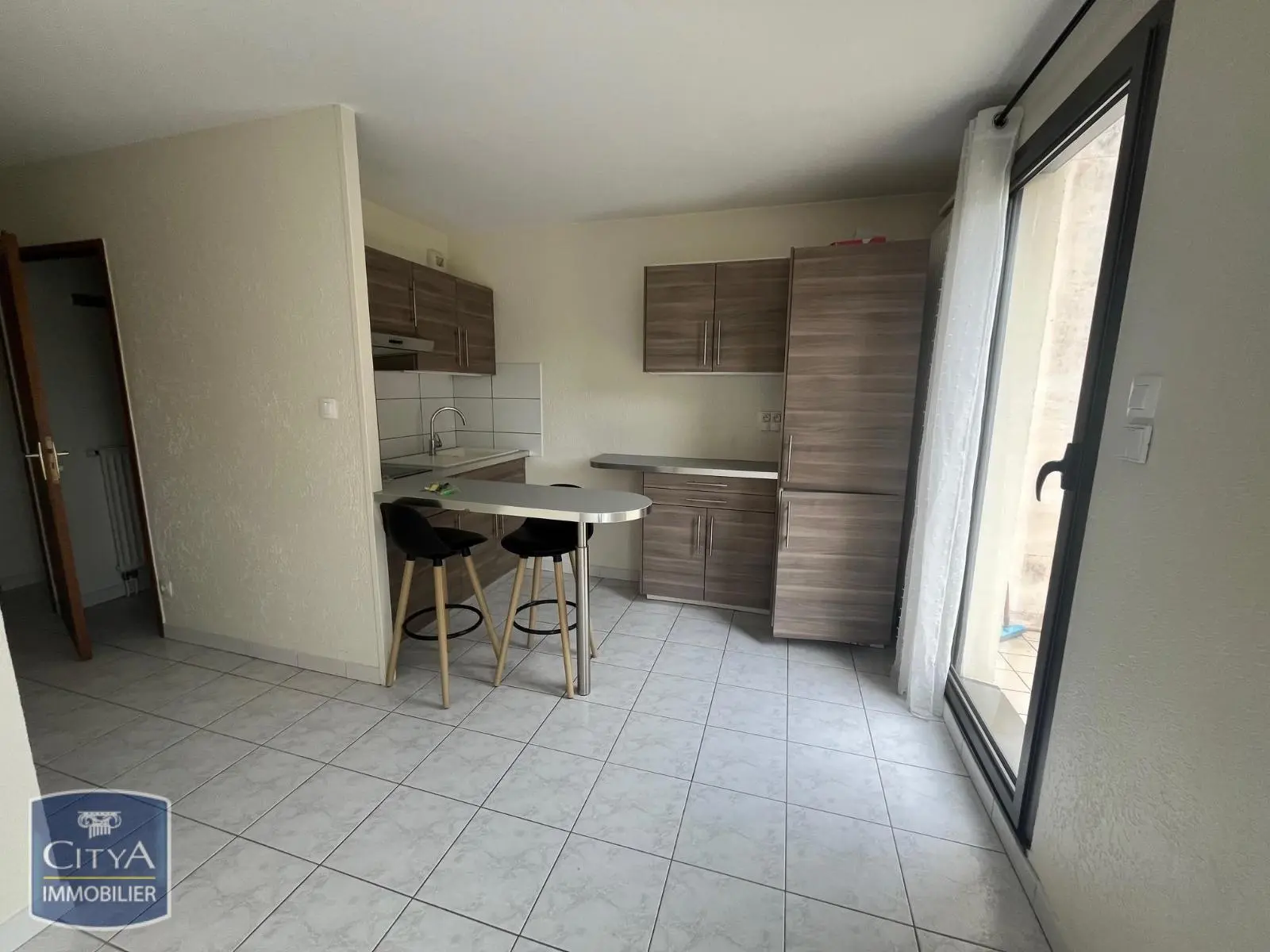 Photo 2 Appartement 1 pièce 30.82m²