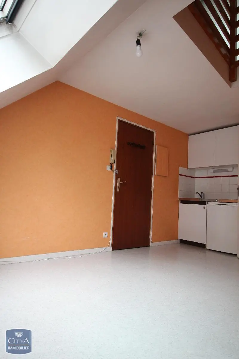 Photo 2 Appartement 1 pièce 14.17m²