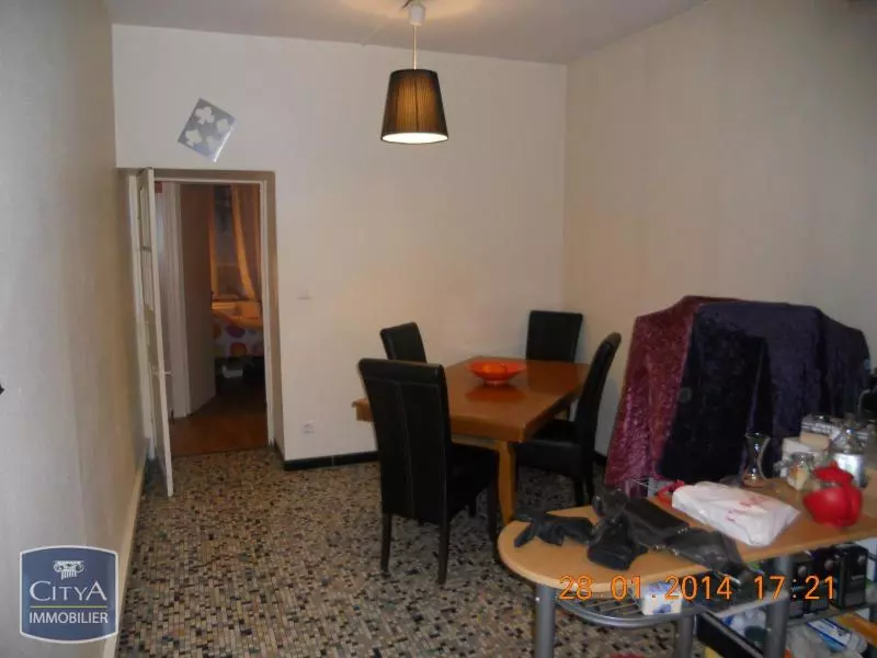 Illustration pour Appartement 2 pièces 45m² Photo Appartement 2 pièces 45m²