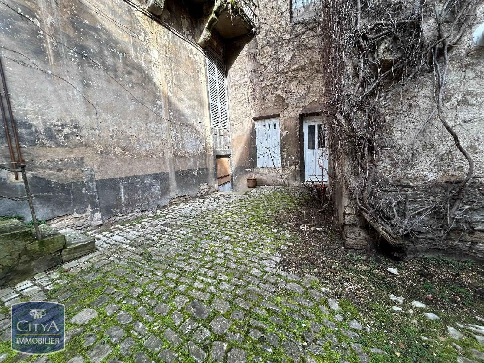 Photo 10 Appartement 6 pièces 191.65m²