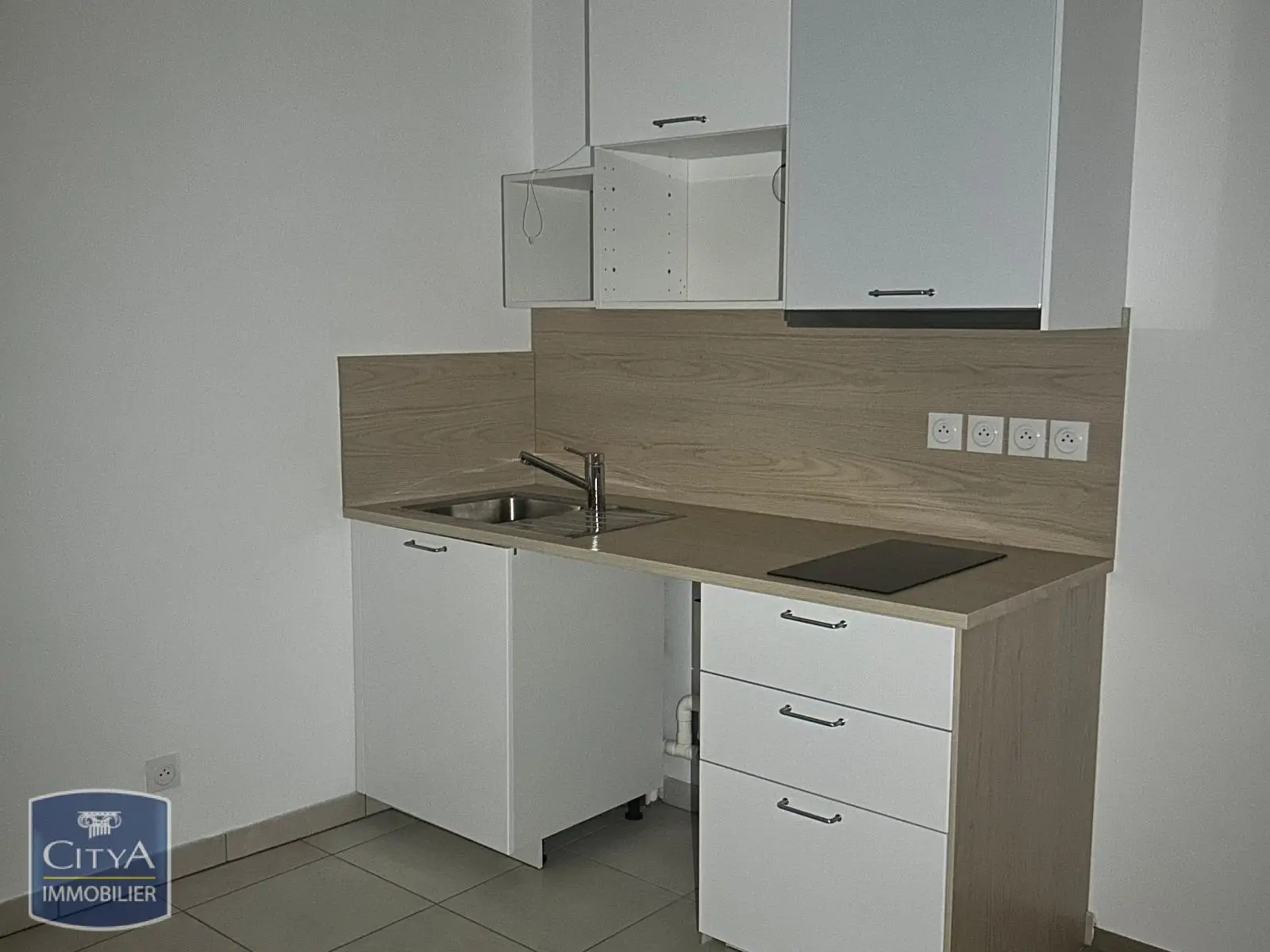 Photo 3 Appartement 1 pièce 28.58m²