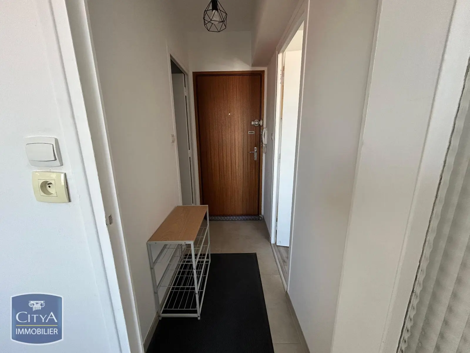 Photo 3 Appartement 1 pièce 28.07m²