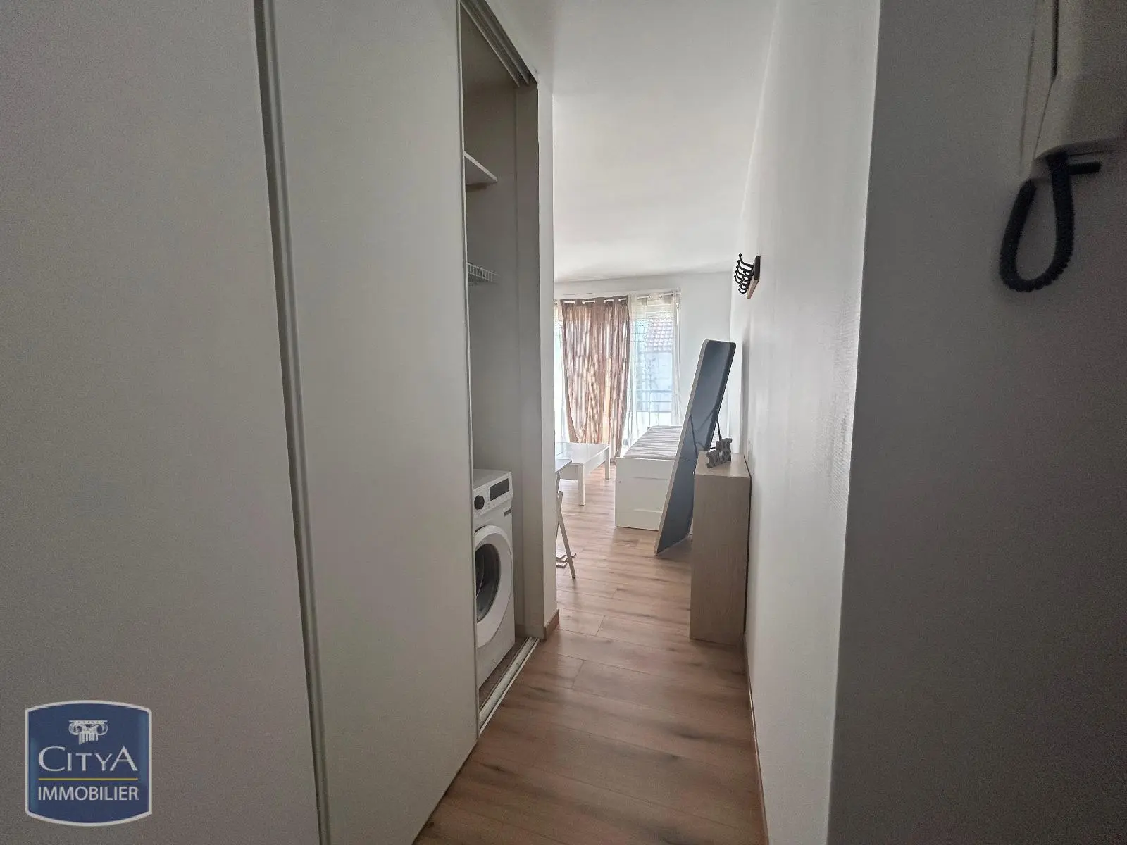 Photo 3 Appartement 1 pièce 22.81m²