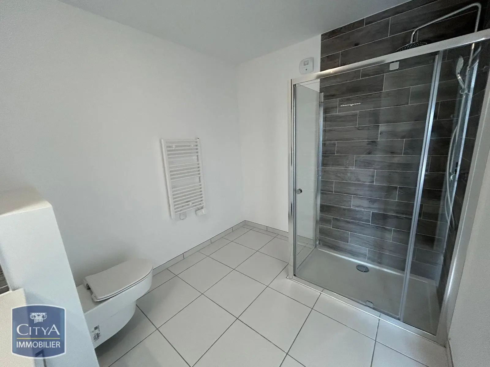 Photo 3 Appartement 2 pièces 553m²