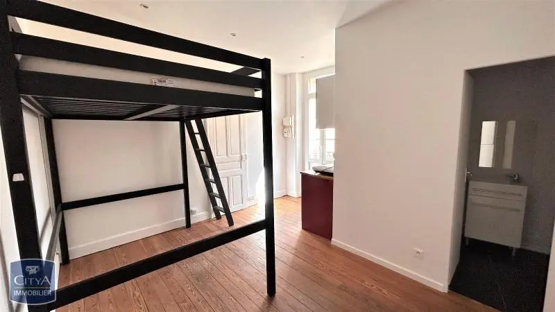 Photo 3 Appartement 1 pièce 16.8m²