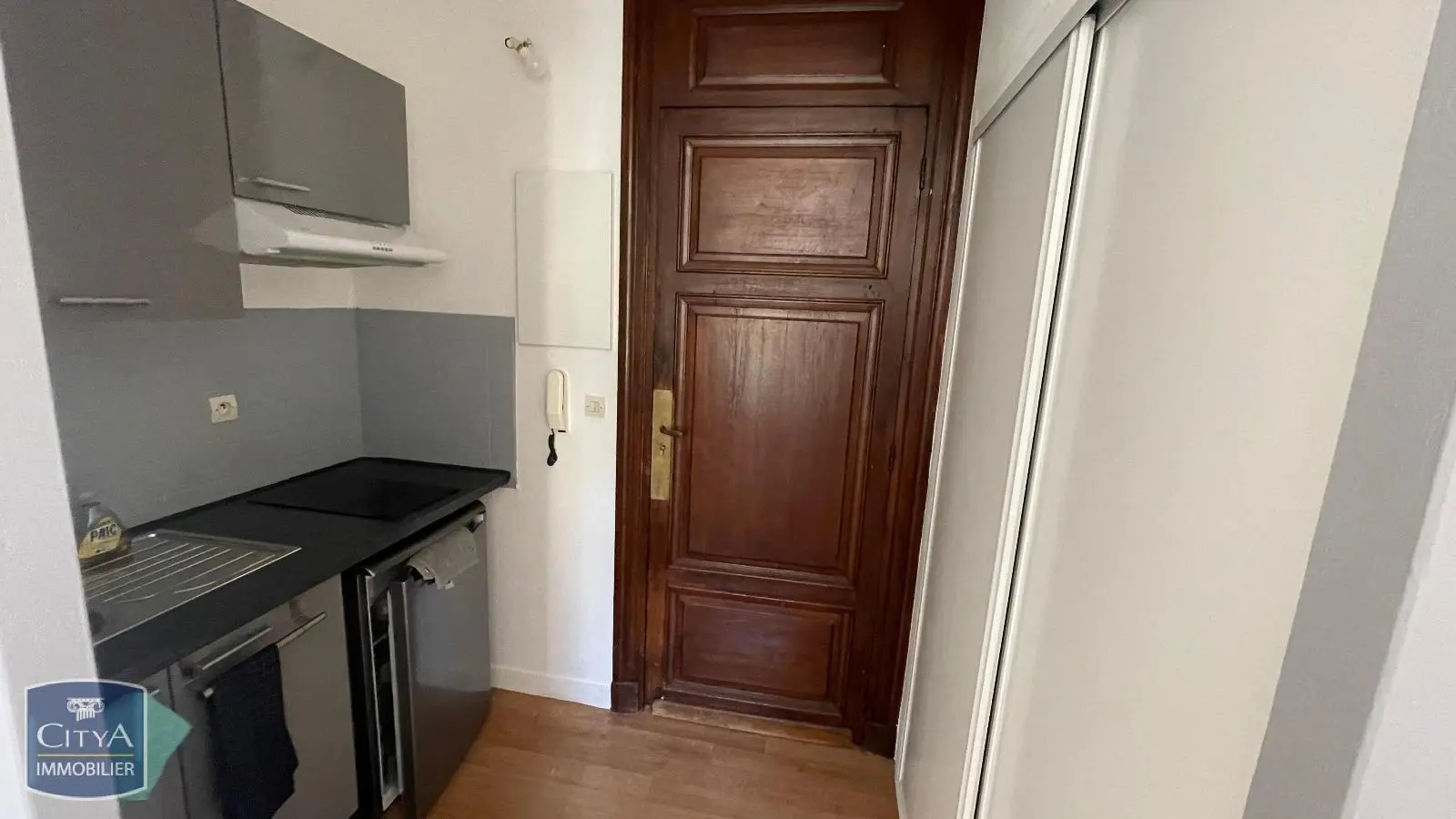 Photo 3 Appartement 1 pièce 26.32m²