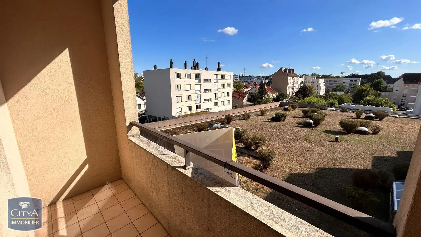 A LOUERT 2 SUR DIJON QUARTIER POINCARE