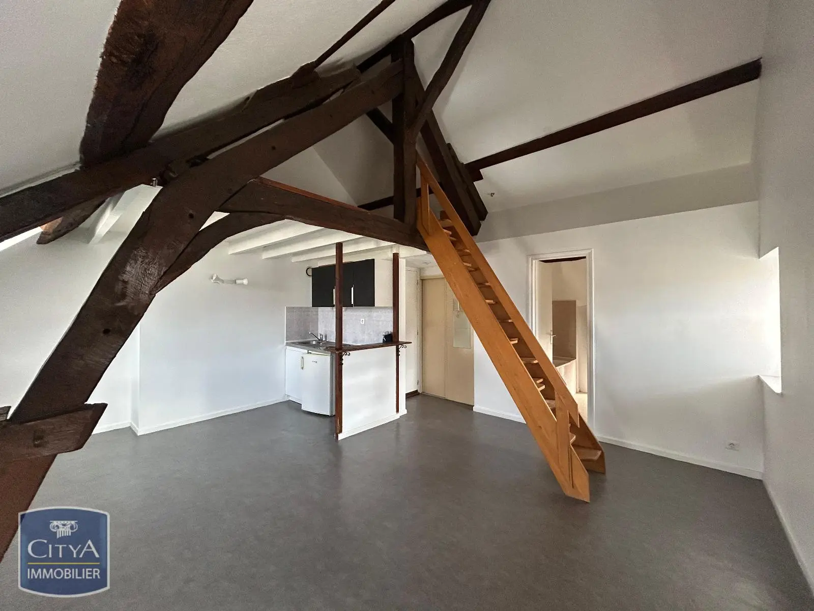 Photo 2 Appartement 1 pièce 28.73m²