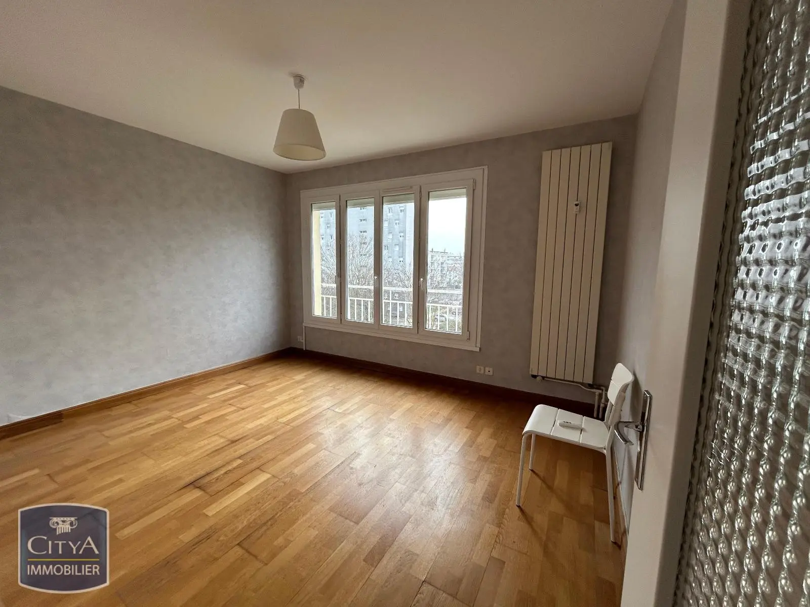 Photo 2 Appartement 1 pièce 28.26m²