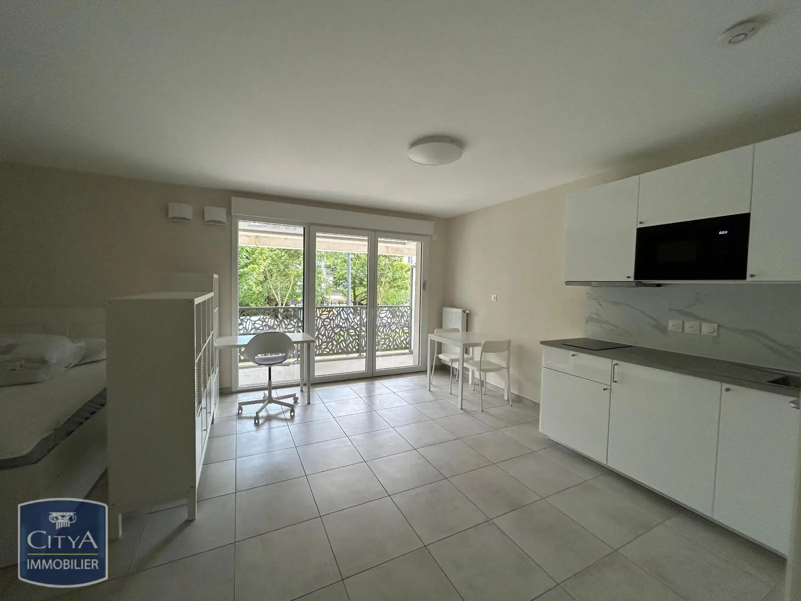 Photo 1 Appartement 1 pièce 32.51m²
