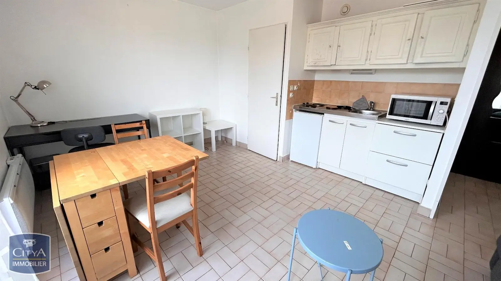Photo 2 Appartement 1 pièce 22.11m²
