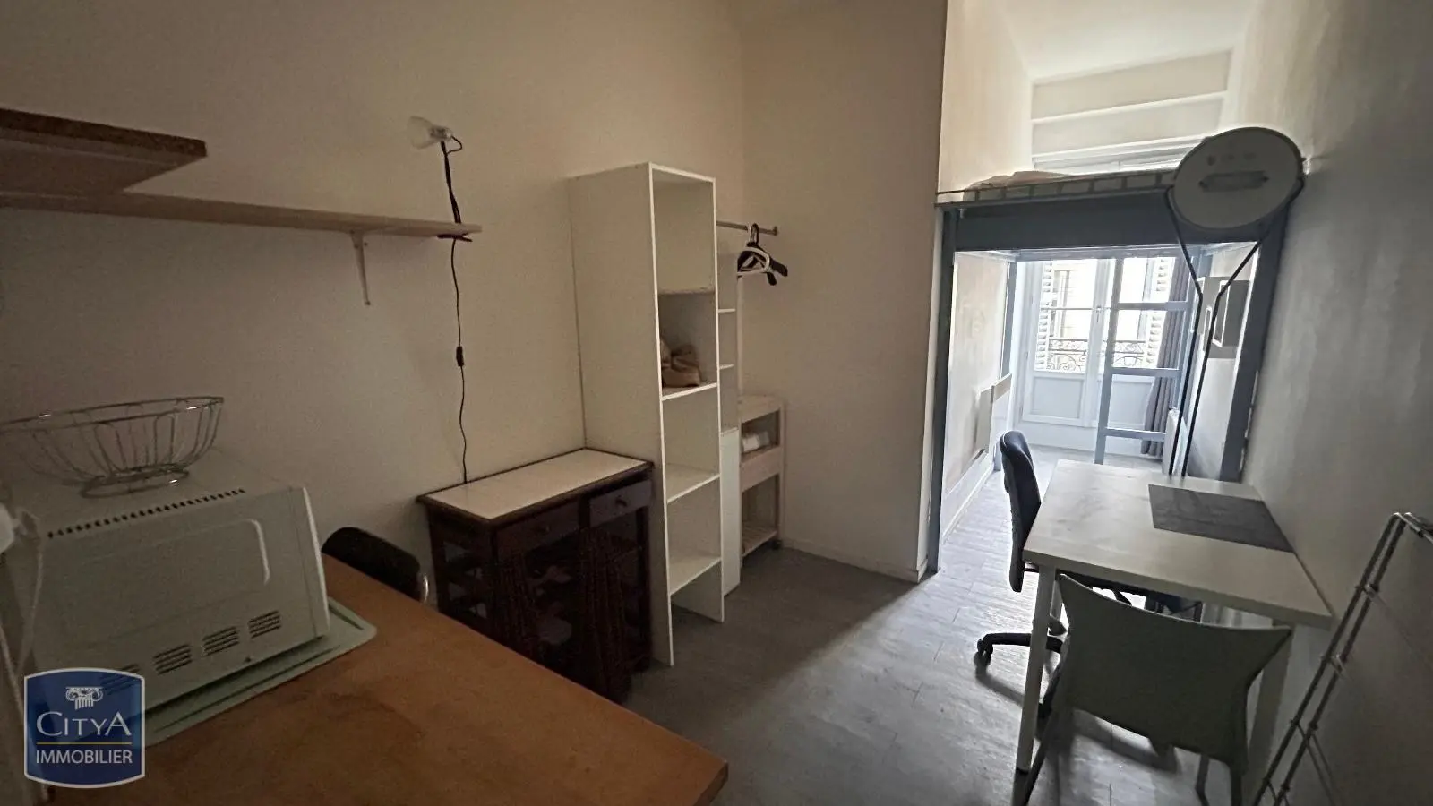 Photo 1 Appartement 1 pièce 14m²