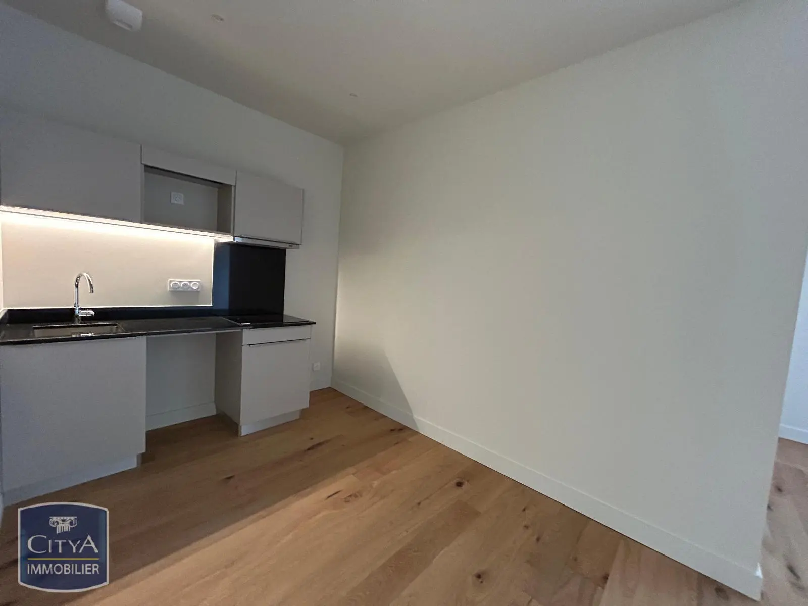 Photo 2 Appartement 2 pièces 54.92m²