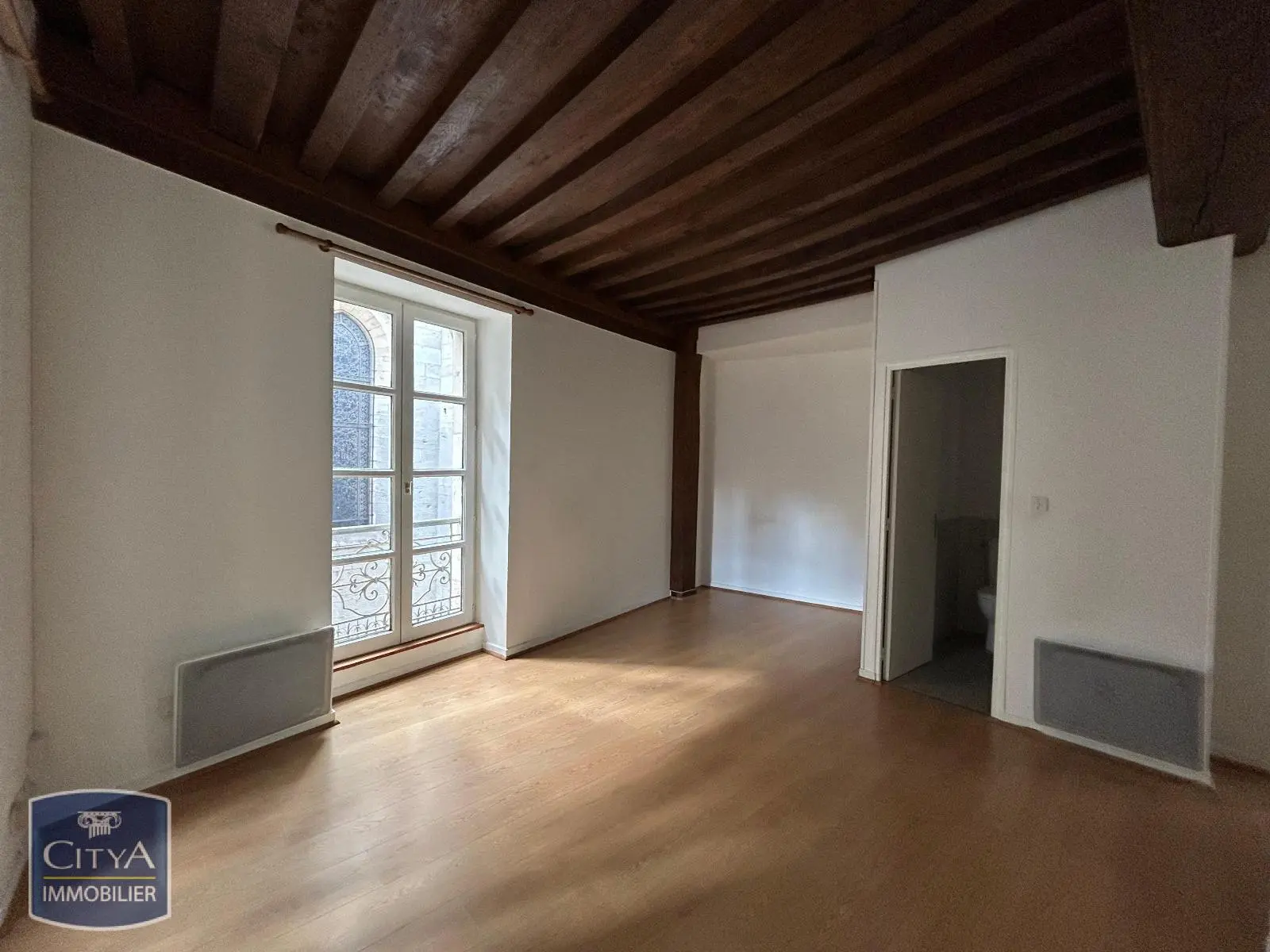 Photo 2 Appartement 1 pièce 27m²