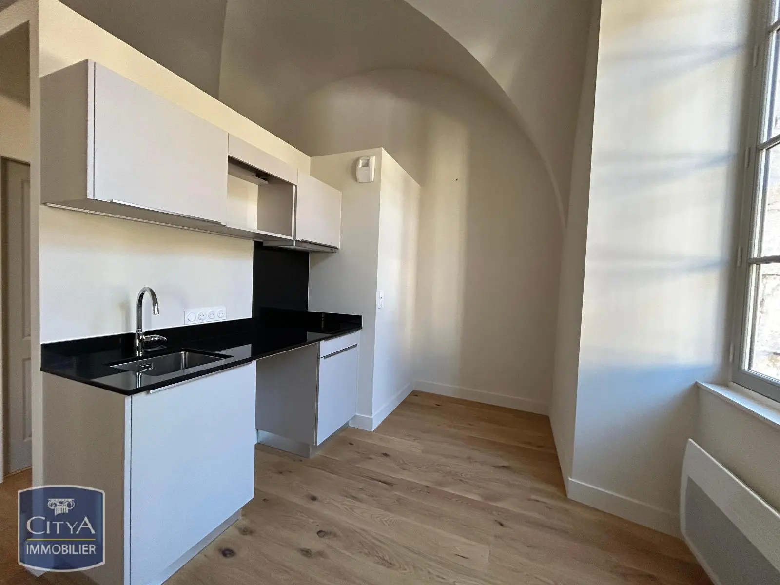 Photo 3 Appartement 1 pièce 33.2m²