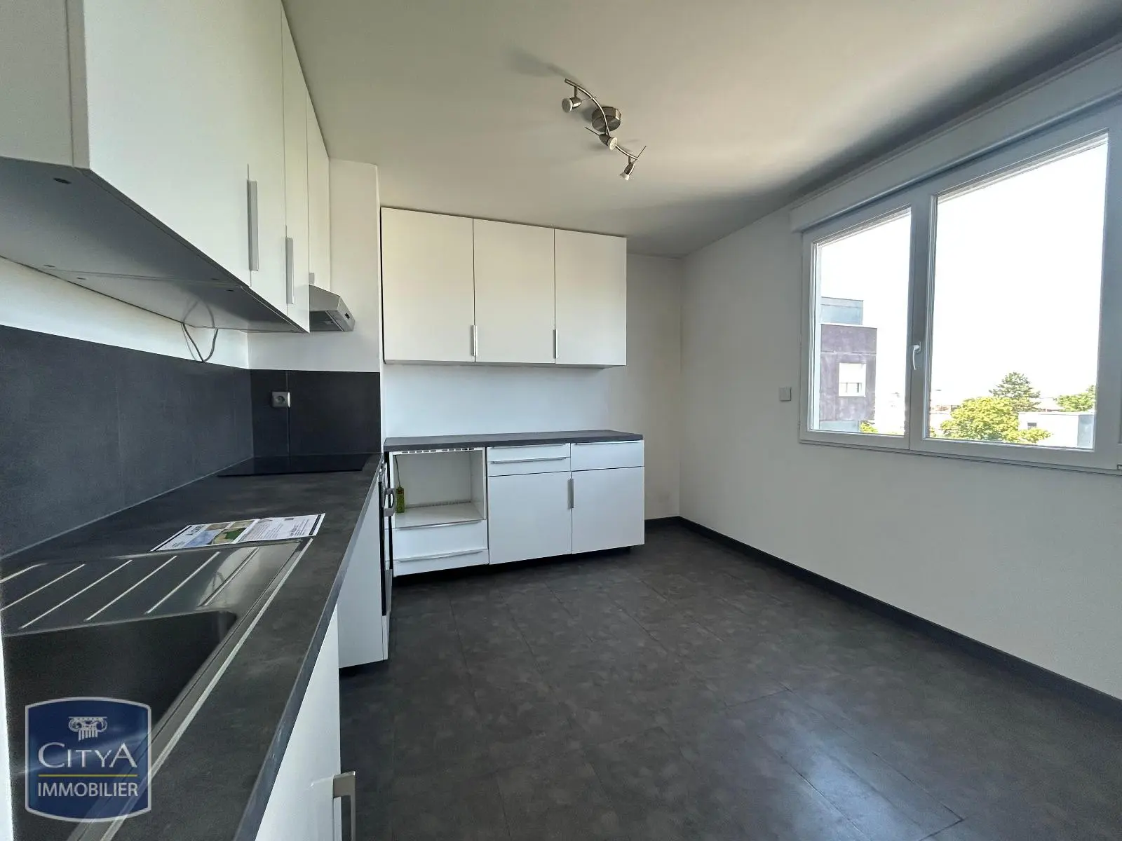 Photo 1 Appartement 4 pièces 78m²