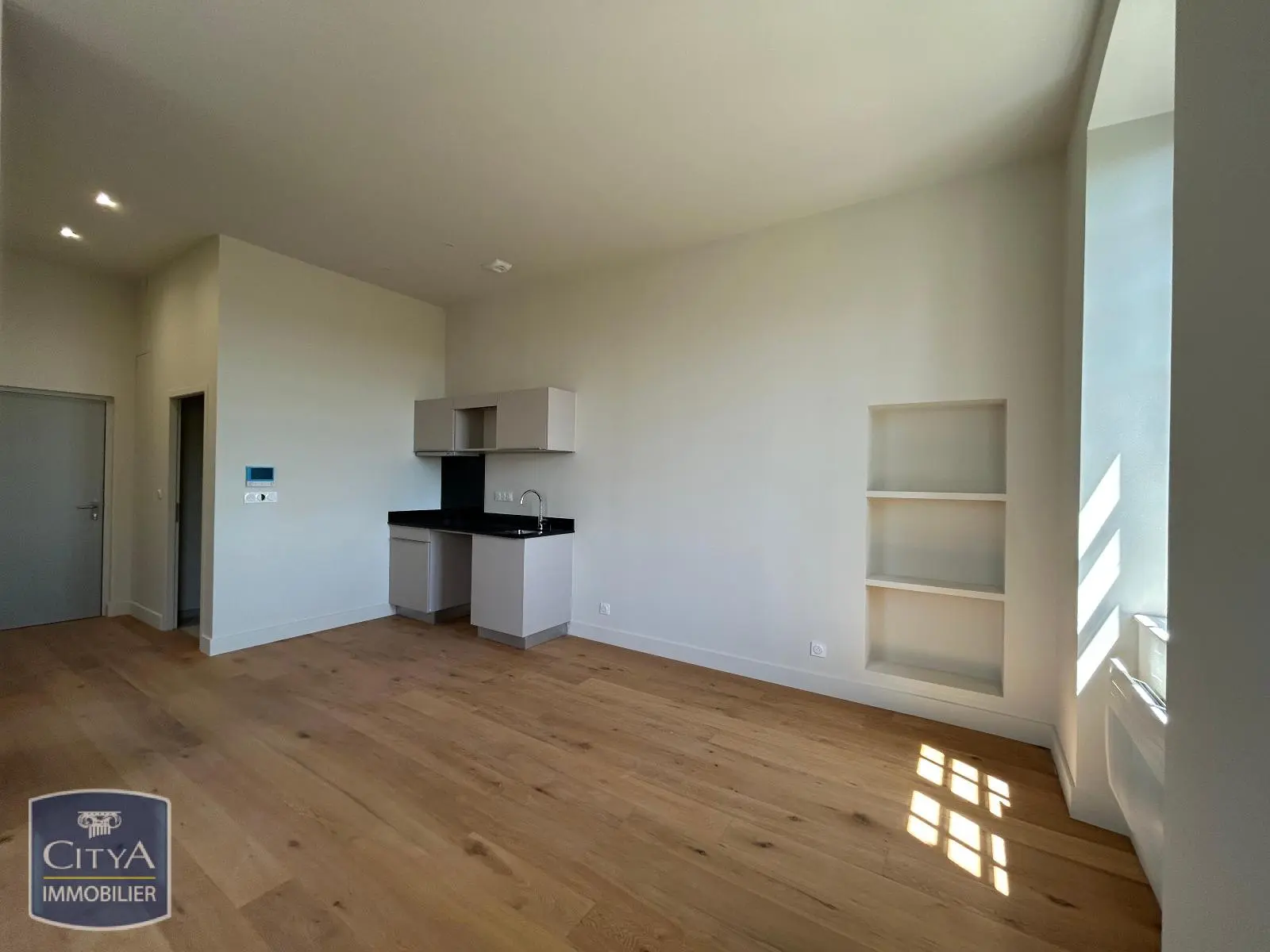 Photo 2 Appartement 2 pièces 44m²