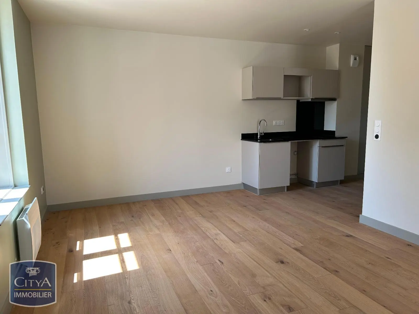 Photo 1 Appartement 1 pièce 34.75m²