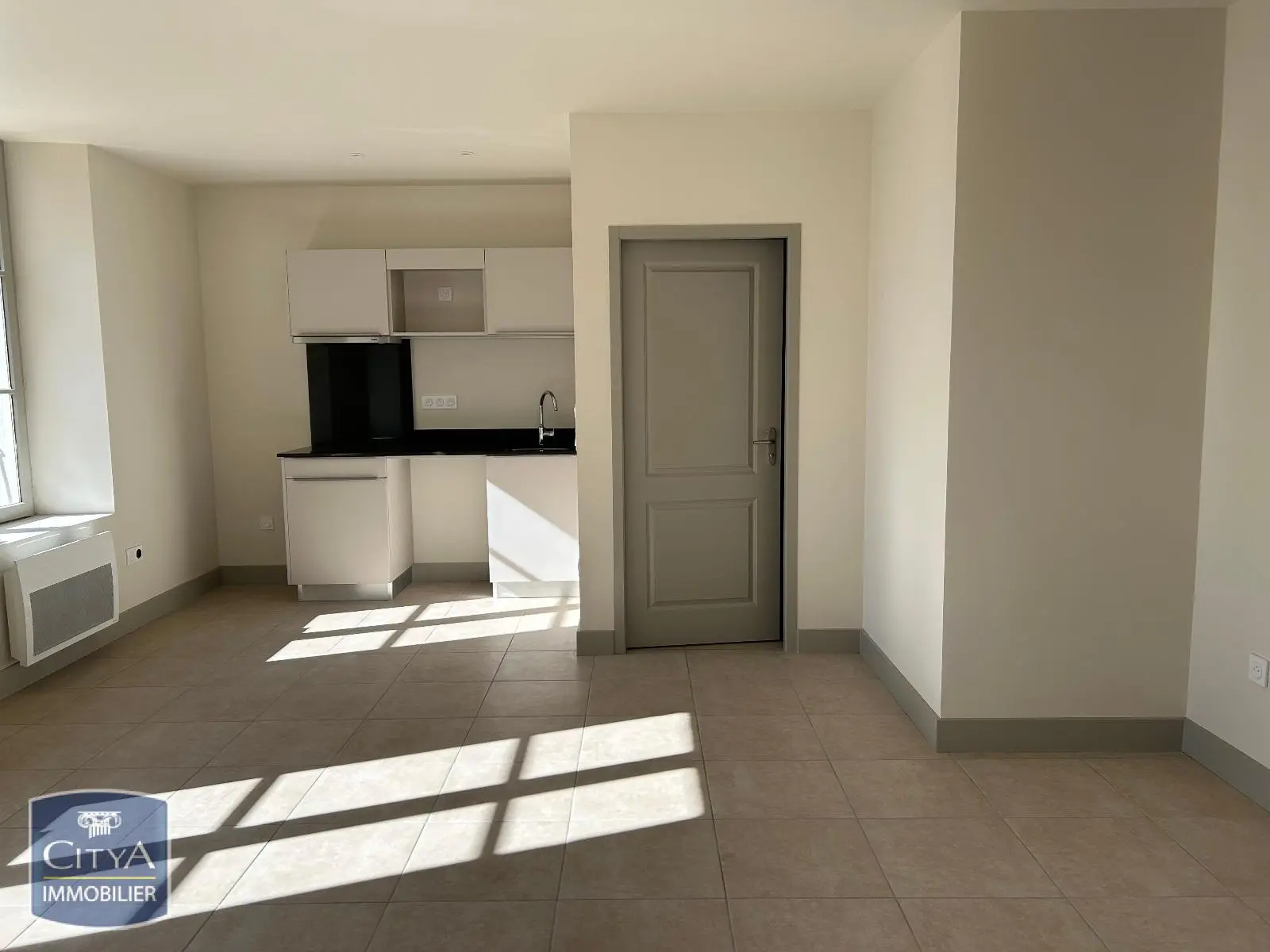 Photo 2 Appartement 1 pièce 29m²