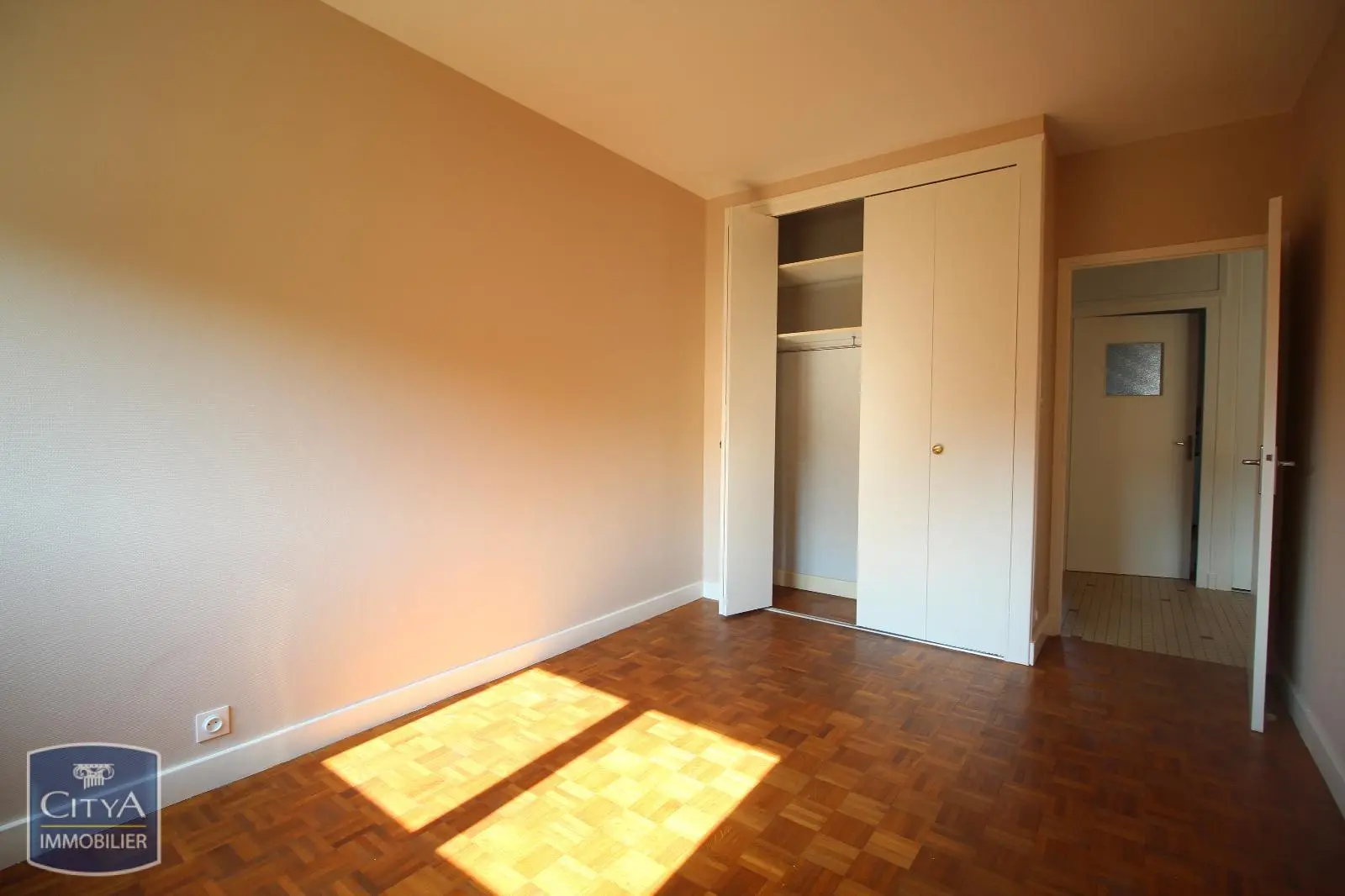 Photo 3 Appartement 2 pièces 53.96m²