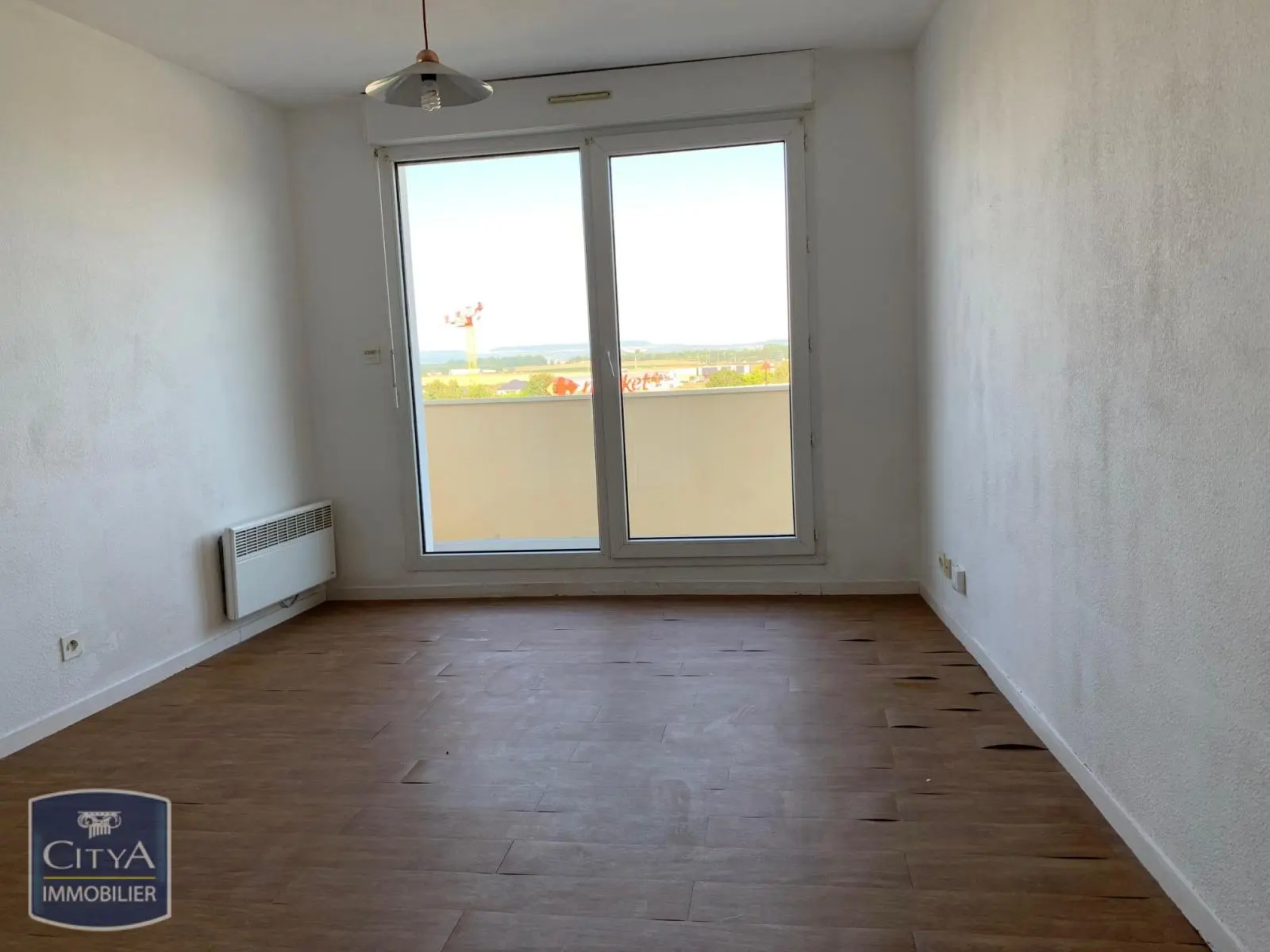 Photo 2 Appartement 1 pièce 20.84m²