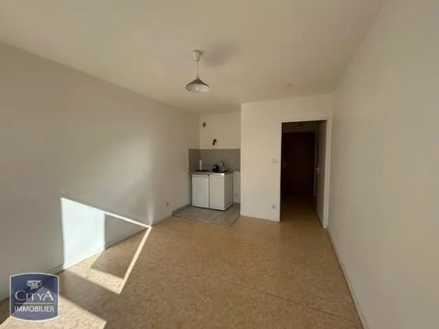 Photo 2 Appartement 1 pièce 20.89m²