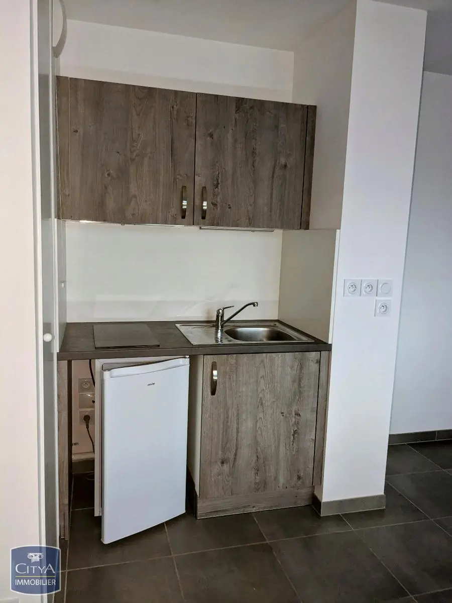 Photo 3 Appartement 1 pièce 27.99m²