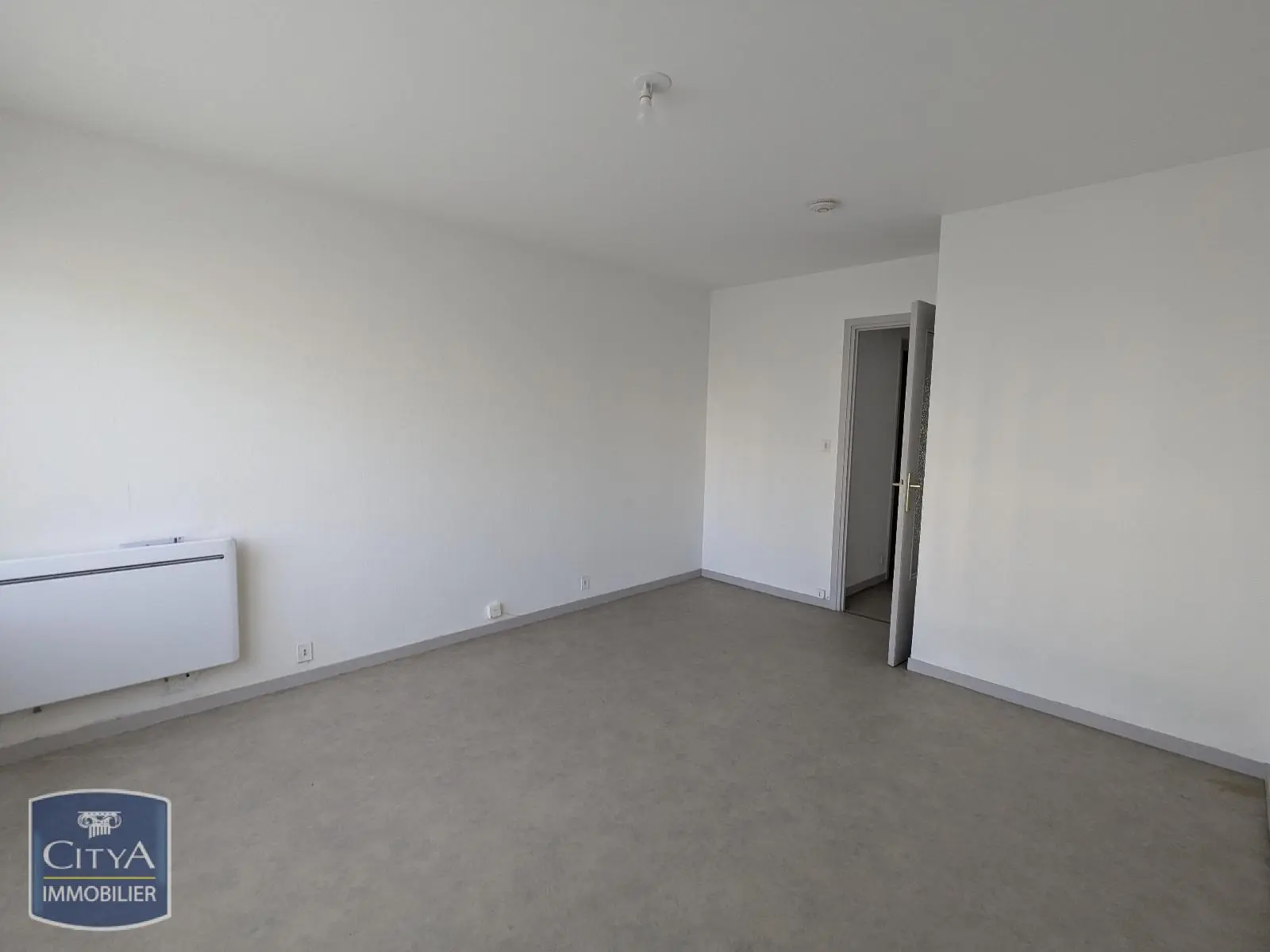 Photo 2 Appartement 1 pièce 33.35m²
