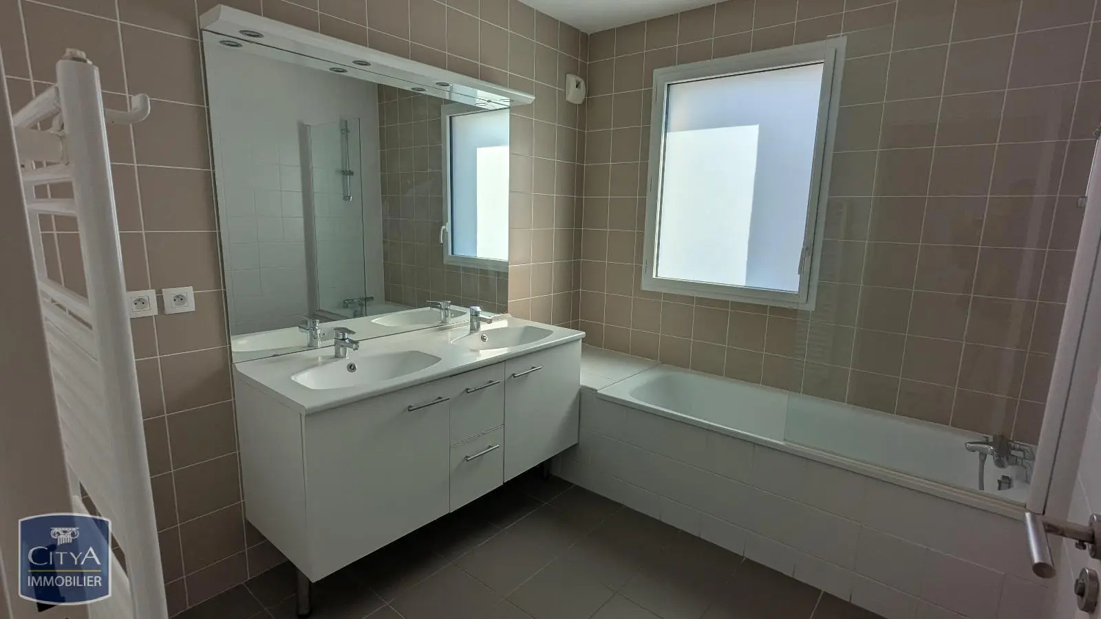 Photo 11 Appartement 4 pièces 111m²